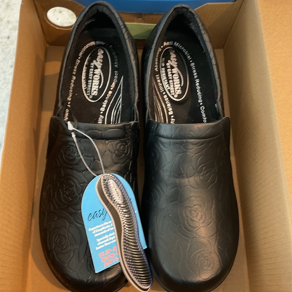 Black work shoes brand new